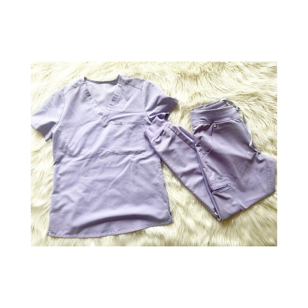 Figs Lavender Scrub Set, XS top and S pants